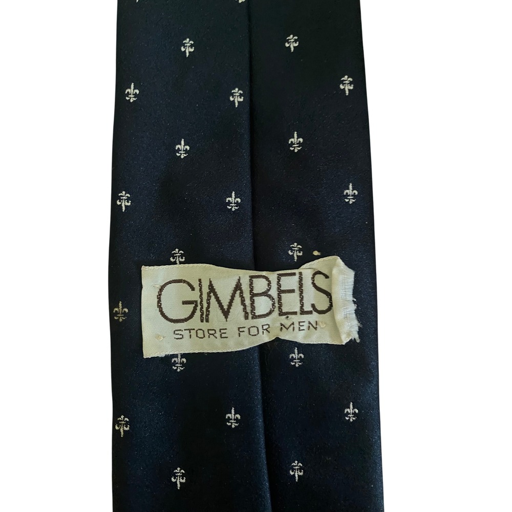 Vintage Gimbels Store For Men‎ Navy Blue Fleur-de-Lis Pattern Necktie Tie